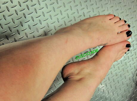 juicyjade are proud to present you with xxx pics featuring graceful woman in porn scene with amazing 3some