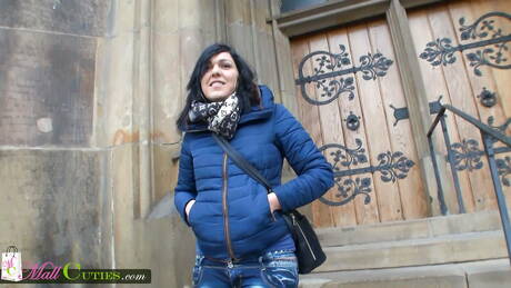 Oma Cash invite you to explore free pics featuring luscious young girl xxx gallery 256504